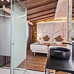 Ξενοδοχείο Plaza Obradoiro By Bossh!