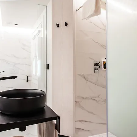 Hotel Plaza Obradoiro By Bossh! 2*