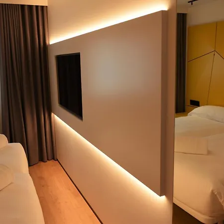 Plaza Obradoiro By Bossh! 2* סנטיאגו דה קומפוסטלה