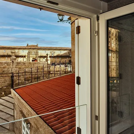 Hotel Plaza Obradoiro By Bossh! 2*