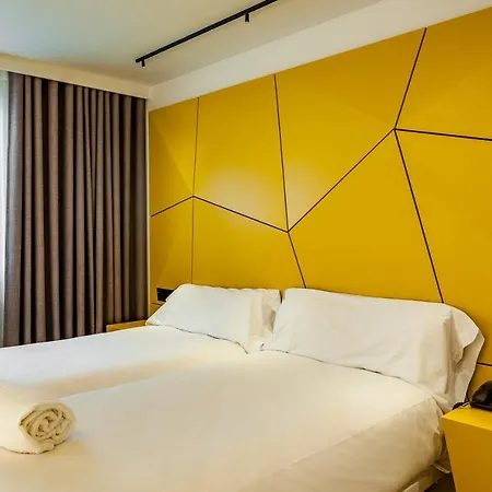 Plaza Obradoiro By Bossh! Hotel 2*