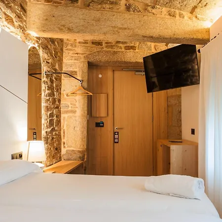 Hotel Plaza Obradoiro By Bossh! 2*