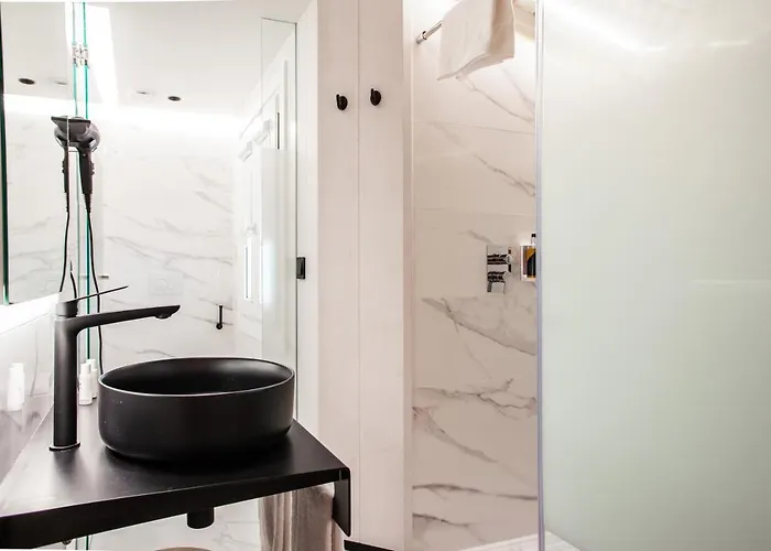 Hotel Plaza Obradoiro By Bossh! 2*