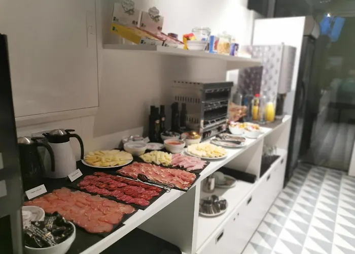 Hotel Plaza Obradoiro By Bossh! 2*