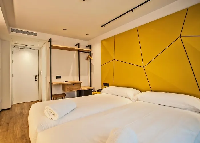 Hotel Plaza Obradoiro By Bossh! 2*