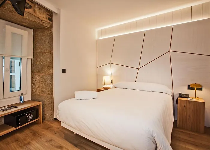 מלון Plaza Obradoiro By Bossh! סנטיאגו דה קומפוסטלה