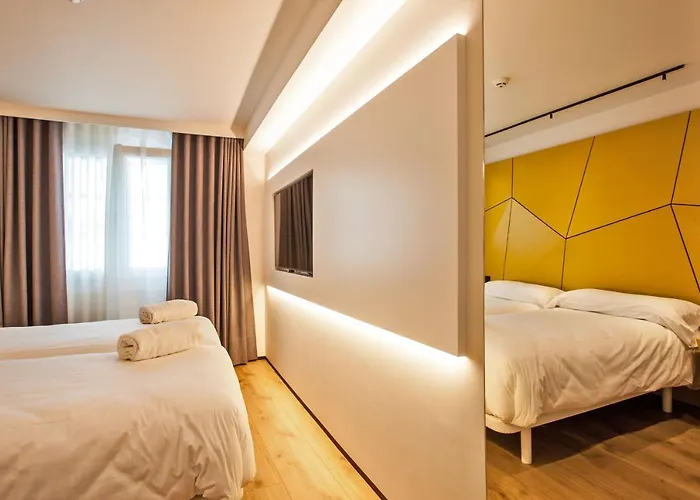 Plaza Obradoiro By Bossh! Hotel 2*